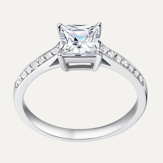 VISTA™ FIONA PRINCESS CUT RING