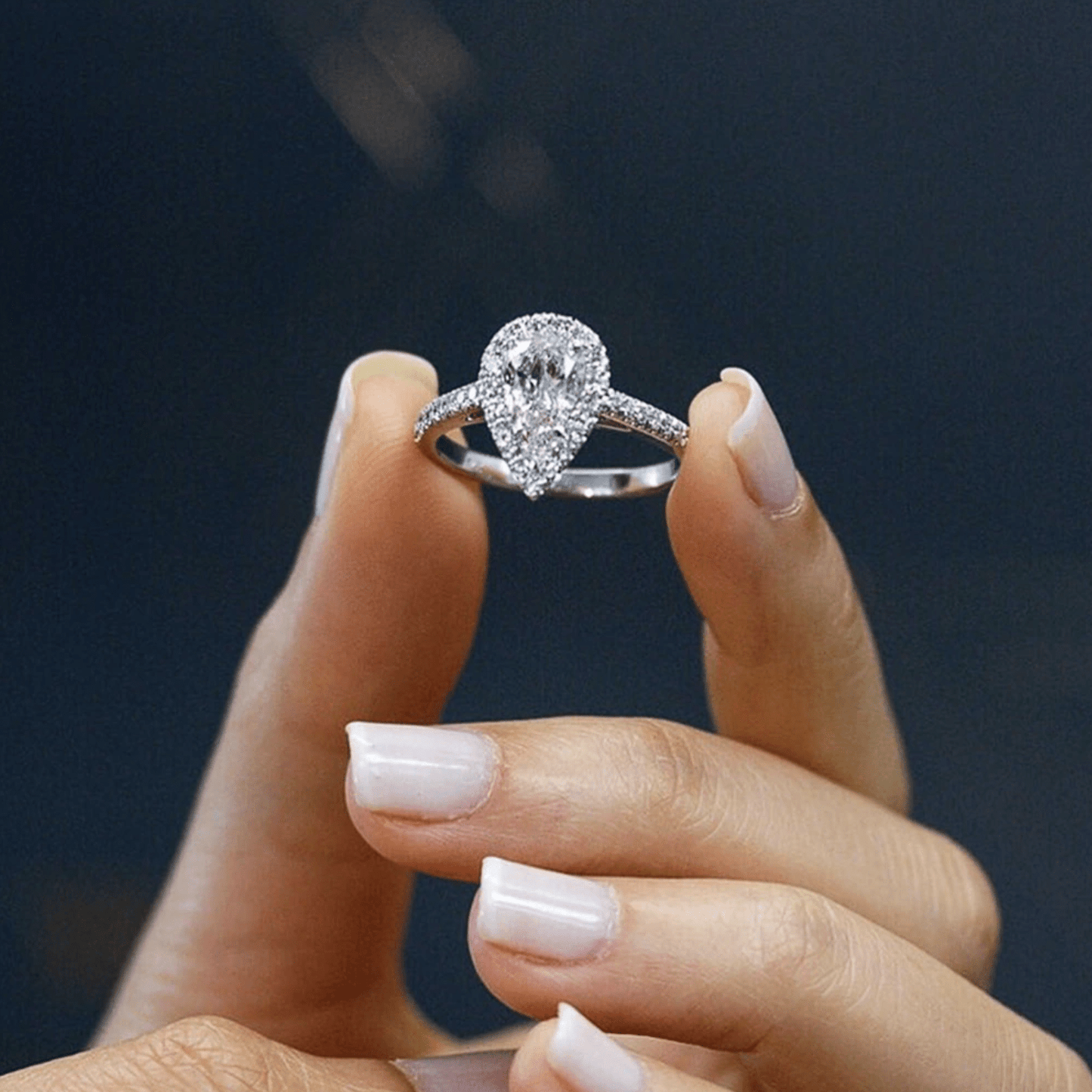 VISTA™ AURORA PEAR RING